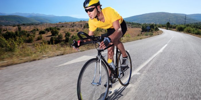 1920x1200 Wallpaper cyclist, bike, road, cycling, track, speed desktop