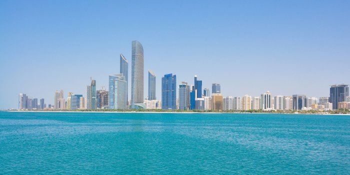 3840x2160 Abu Dhabi city desktop wallpapers 4K Ultra HD