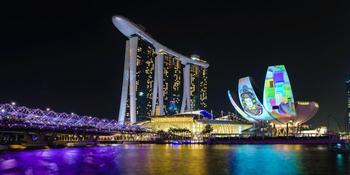 2560x1439 Marina Bay Sands Night Wallpapers