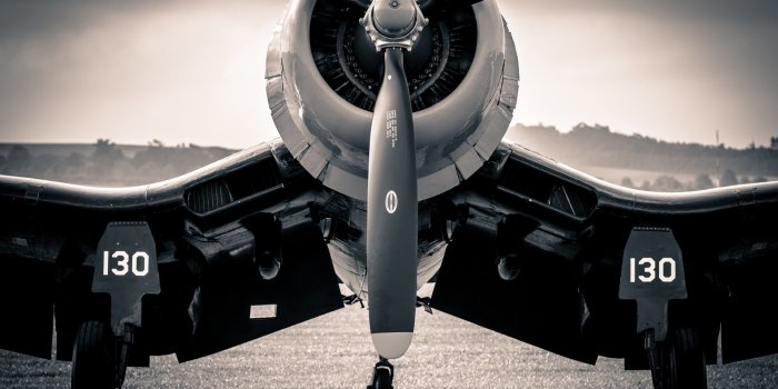 1920x1200 F4U Corsair fighter 640x1136 iPhone 5/5S/5C/SE wallpaper