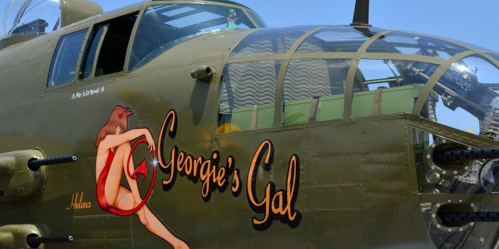 2048x1289 100+ Military Pin Up