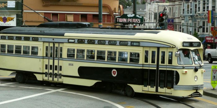 2134x1200 MLeWallpapers.com - San Francisco Cable Car