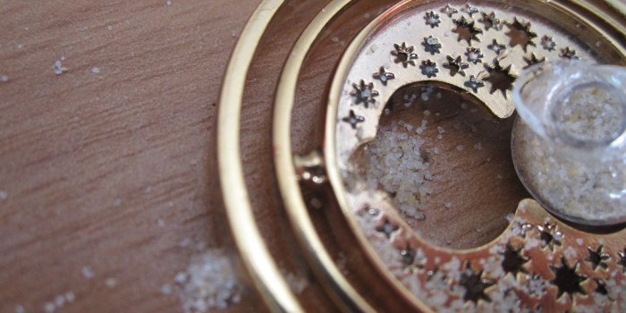 1024x768 Broken Time Turner 1 | My Time Turner broke :(.. Cue photo's