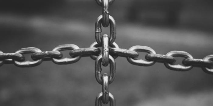 1125x750 Close Up,macro Photography,chain - Black Background With Chains