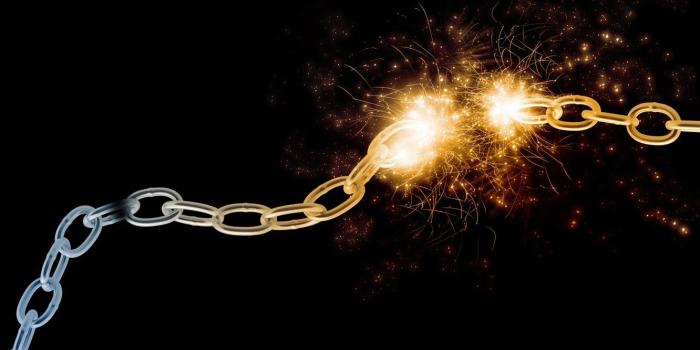 1332x850 Wallpaper iron, chain, fire images for desktop, section рендеринг