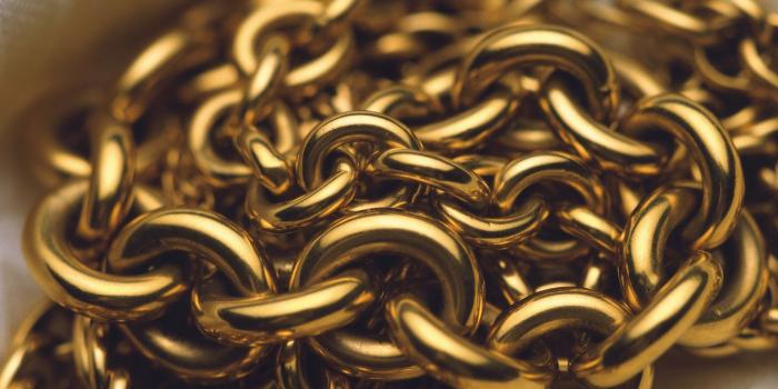 1920x1080 Download wallpaper 1920x1080 chain, gold, close-up full hd, hdtv