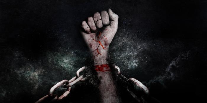 7680x4320 Human right hand with chain wallpaper HD wallpaper | Wallpaper Flare