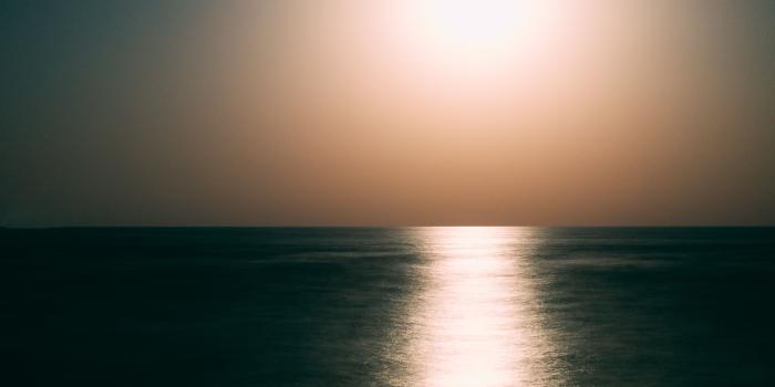 4896x3264 5300385 4896x3264 #minimalist, #moon, #reflection, #sunrise