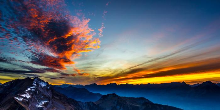 2880x1620 Download wallpaper: Surreal sunset 2880x1620