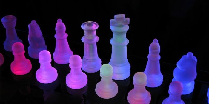 1024x768 Rainbow Chess 2 | Chess pieces, Chess, Colorful wallpaper