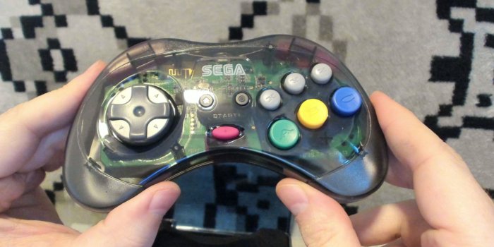 1920x1080 Retro-Bit 2.4 GHz Wireless Sega Genesis/Saturn Controller Unboxing