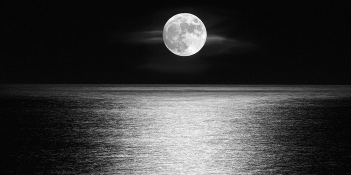 4172x2770 Moonlight over the Ocean 4k Ultra HD Wallpaper | Background Image