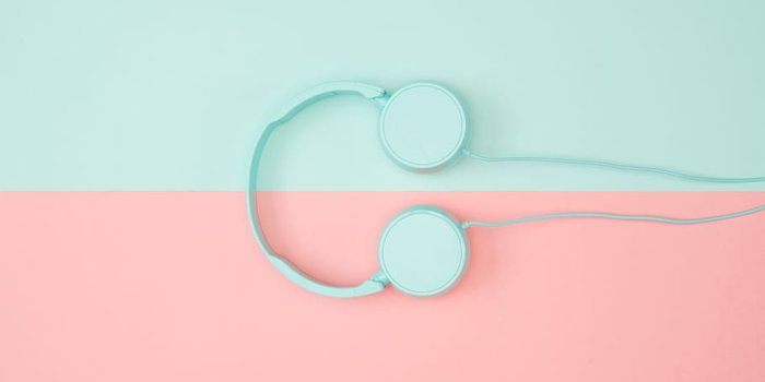910x1363 HD wallpaper: headphones, music, pastel colors, blue, pink