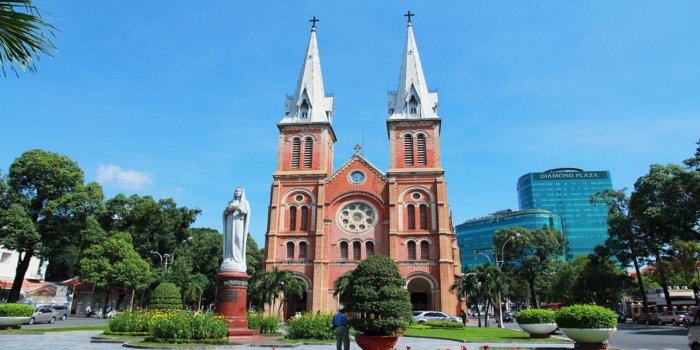 1600x900 Ho Chi Minh City Wallpaper Hd - Saigon Notre-dame Basilica