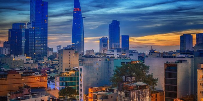 1920x1200 Download wallpapers Saigon, Ho Chi Minh City, Vietnam, evening