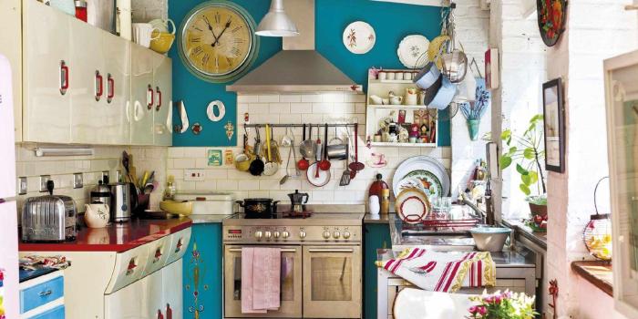 1672x1242 Red and Blue Retro Kitchen - Interiors By Color
