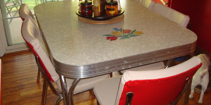 2048x1536 Vintage kitchen table - Video and Photos | Madlonsbigbear.com