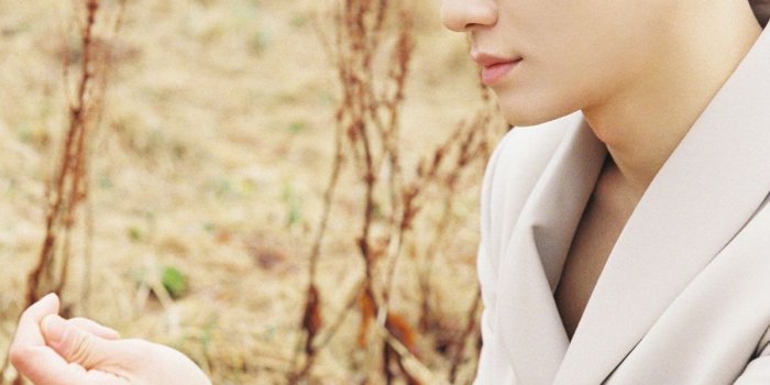 1199x1700 Chen Wallpapers April And A Flower Beautiful Good Bay