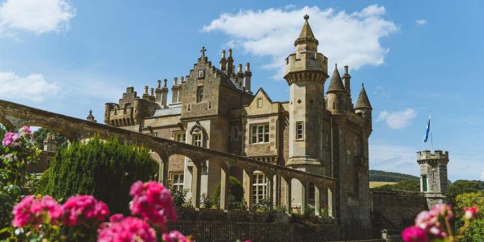 1332x850 Wallpaper flowers, castle, Scotland, Scotland, Abbotsford house