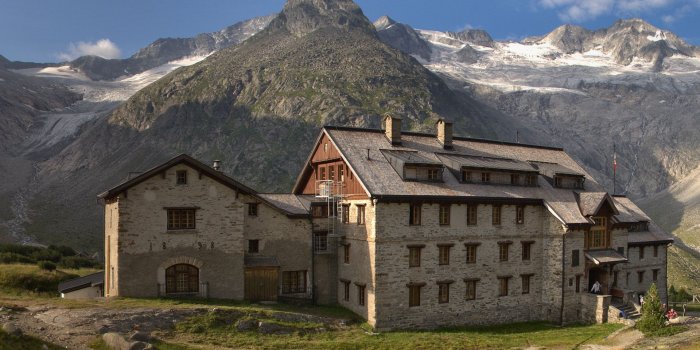 1920x1080 Download Wallpaper 1920x1080 house, mountains, hotel, construction