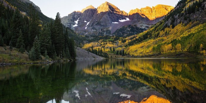 2048x1308 Lake mountains reflection forest snow forest Maroon Bells Colorado