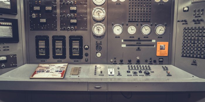 6000x4000 gray control panel photo – Free Machine Image on Unsplash