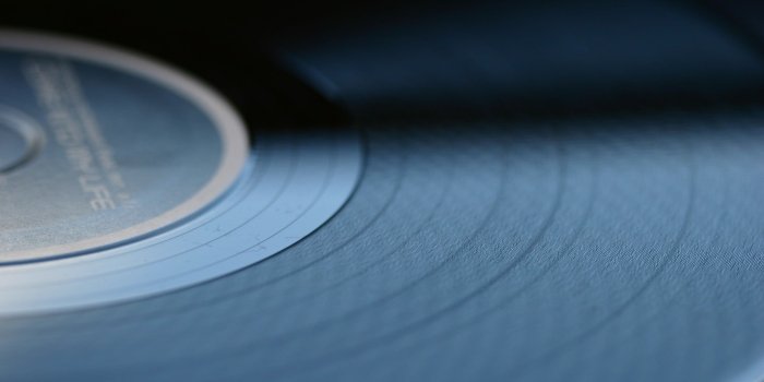 2560x1600 Black vinyl record, vinyl, music HD wallpaper | Wallpaper Flare