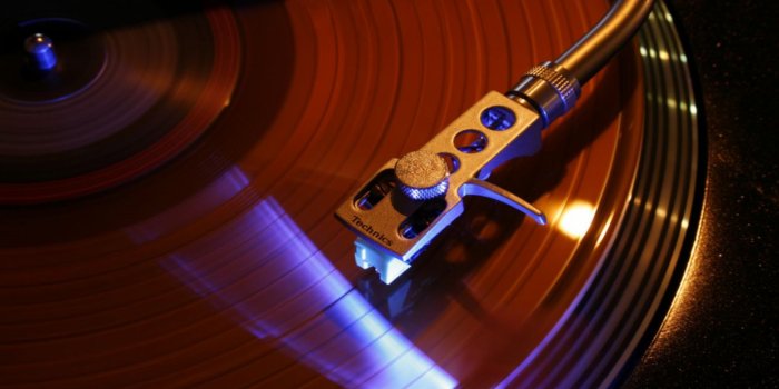 1244x700 Record vinyl record player wallpaper | 1600x900 | 226889 | WallpaperUP
