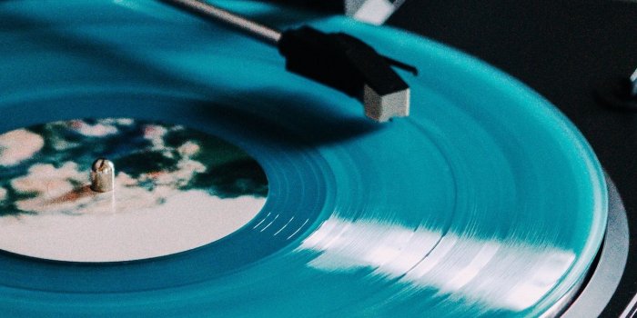 1350x2400 Download wallpaper 1350x2400 vinyl player, vinyl record, turntable