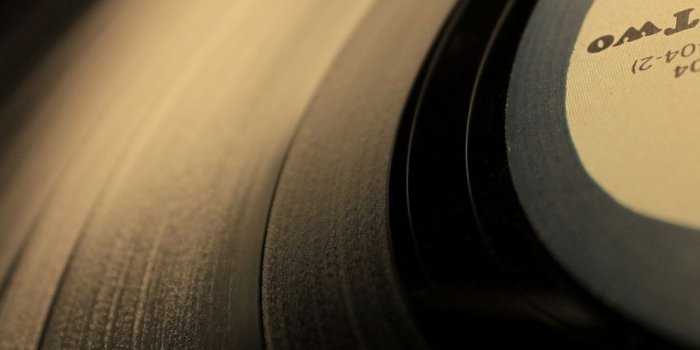 1200x1600 Music Record Vinyl Mobile Wallpaper - Mobiles Wall