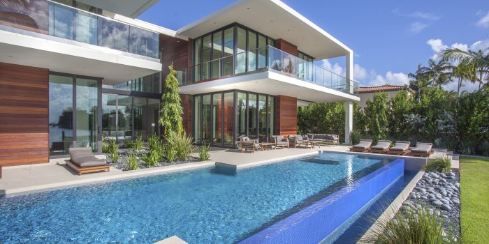 5616x3162 Miami Beach Atrium House Wallpaper High Resolution 5k