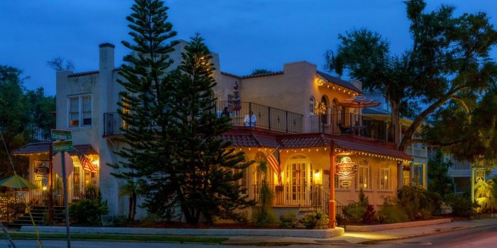 1332x850 Wallpaper Saint Augustine Beach, the sidewalk, home, trees, road