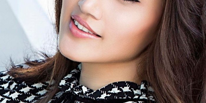 1080x1920 Bollywood, smile, actress, Taapsee Pannu, 1080x1920 wallpaper