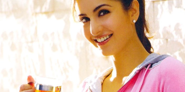 1024x768 Latest Bollywood Wallpapers - Top Free Latest Bollywood