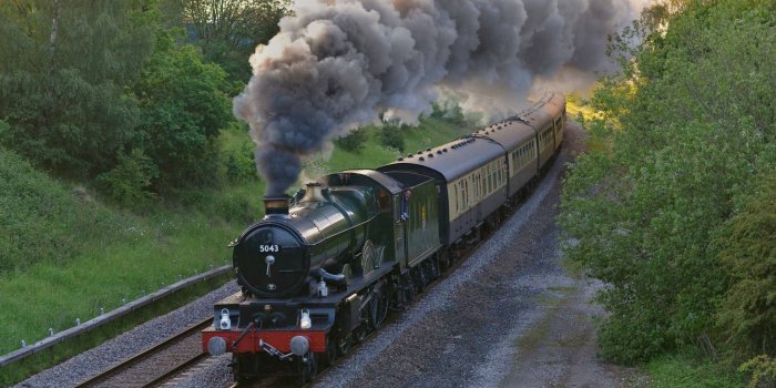 2560x1600 Steam Train England Mac Wallpaper Download | AllMacWallpaper