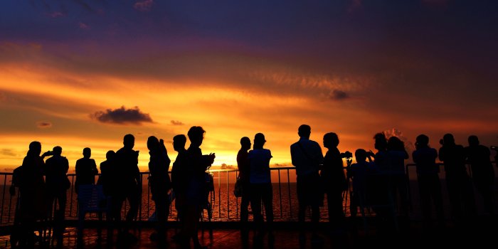 5120x2880 People Wallpapers