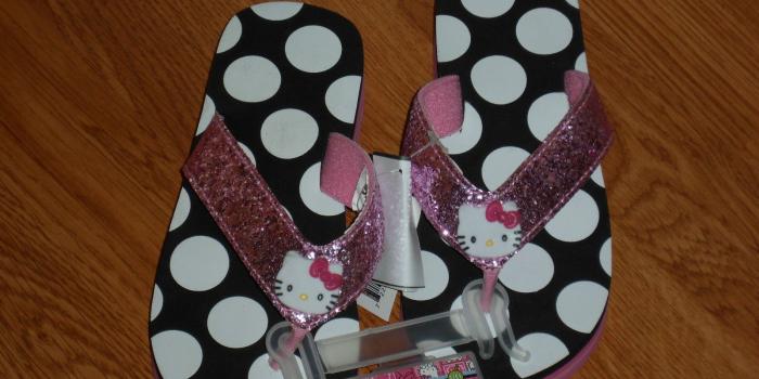 1600x1200 Hello Kitty By Samrio Flip Flops Size 13/1 and 34 similar items