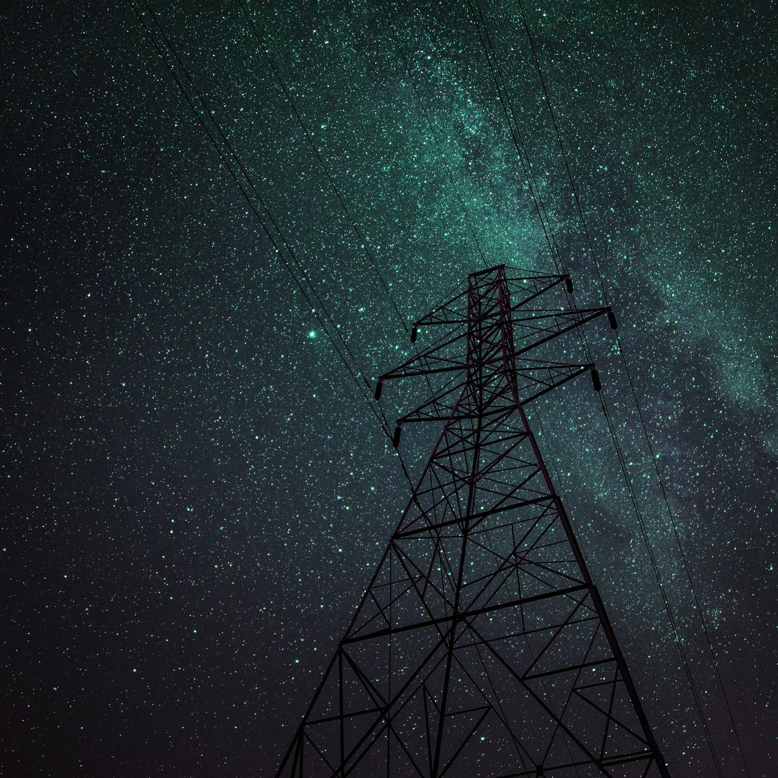 2732x2732 mx70-night-sky-green-star-space-galaxy-nature-hd-wallpaper