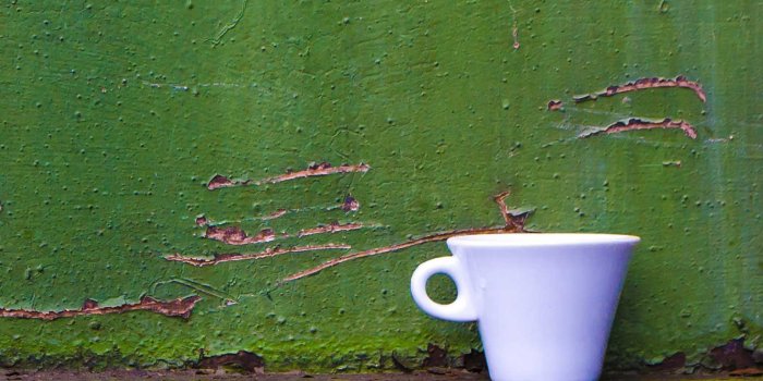 1536x2560 Coffee Cup Mobile Wallpaper | Miniwallist