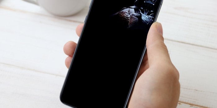 2736x2736 Samsung Galaxy S10+ Darth Vader wallpaper - Album on Imgur