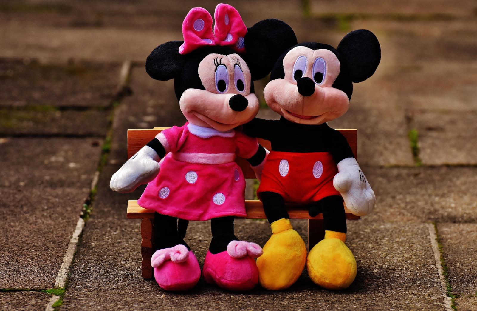 5900x3844 minnie and mickey mouse plush toys free image | Peakpx