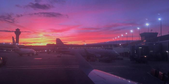 1024x768 Red Sky at Chicago O'Hare International Airport (ORD)