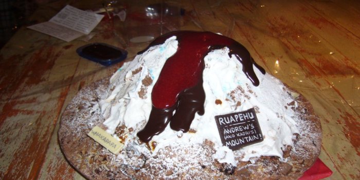 1024x768 Volcano Girl - a geologically correct volcano cake: Cakeophilia