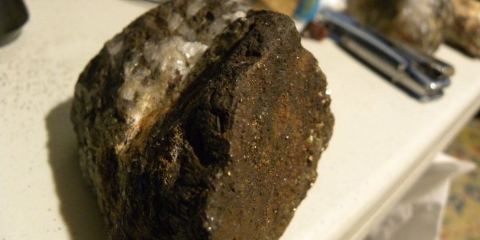 2048x1152 specimen - Siderite w/Pyrite & milky quartz: Roxbury CT : geology