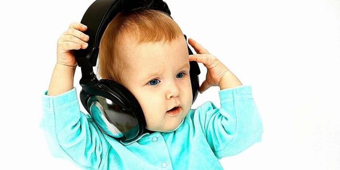 1392x900 Funny Cute Baby Playing Laptop Wallpapers Hd | Background