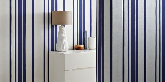 945x945 Striped Wallpaper: Vertical vs. Horizontal | Graham & Brown