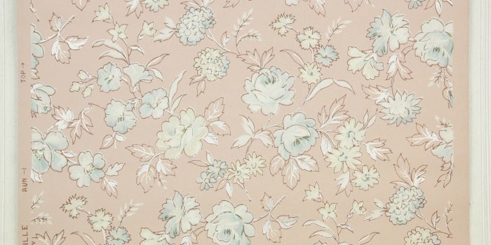 2048x1365 1940s Vintage Wallpaper Blue Roses on Pink - Rosie's Vintage Wallpaper