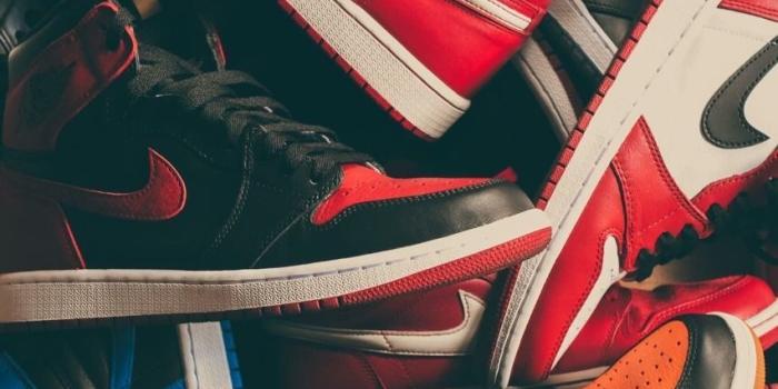 852x1280 Sneaker iPhone Wallpapers - Top Free Sneaker iPhone Backgrounds