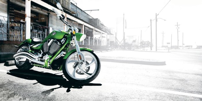 1600x1200 Victory Motorcycle Wallpaper #6817579