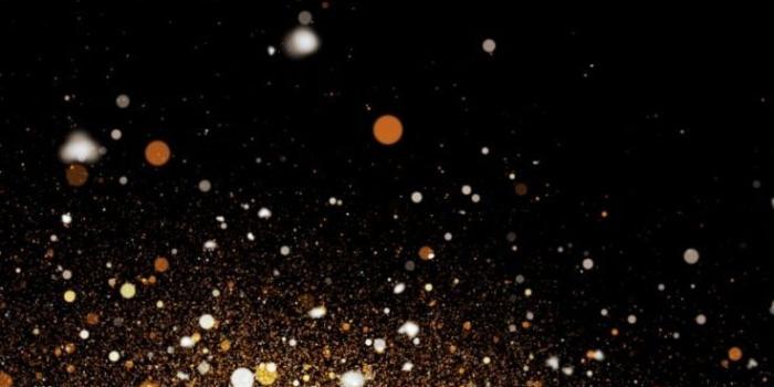 736x1308 25 Festive Glitter & Gold iPhone 11 Wallpapers | Preppy Wallpapers